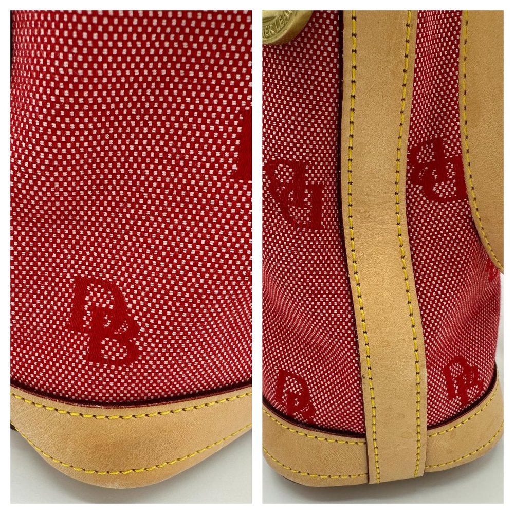⭐️⭐️SOLD⭐️⭐️ Dooney & Bourke Signature Canvas/Leather Shoulder Tote - Picture 13 of 15
